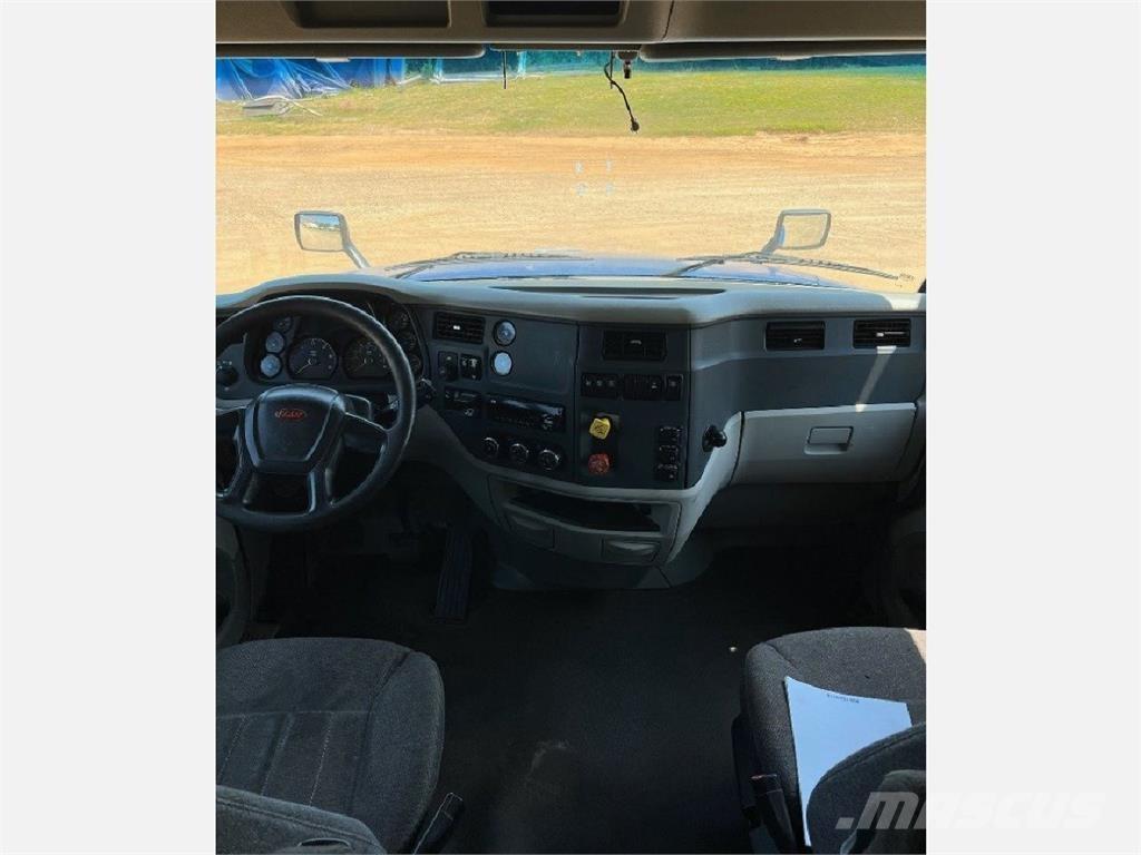 Peterbilt 579 Vilcēji