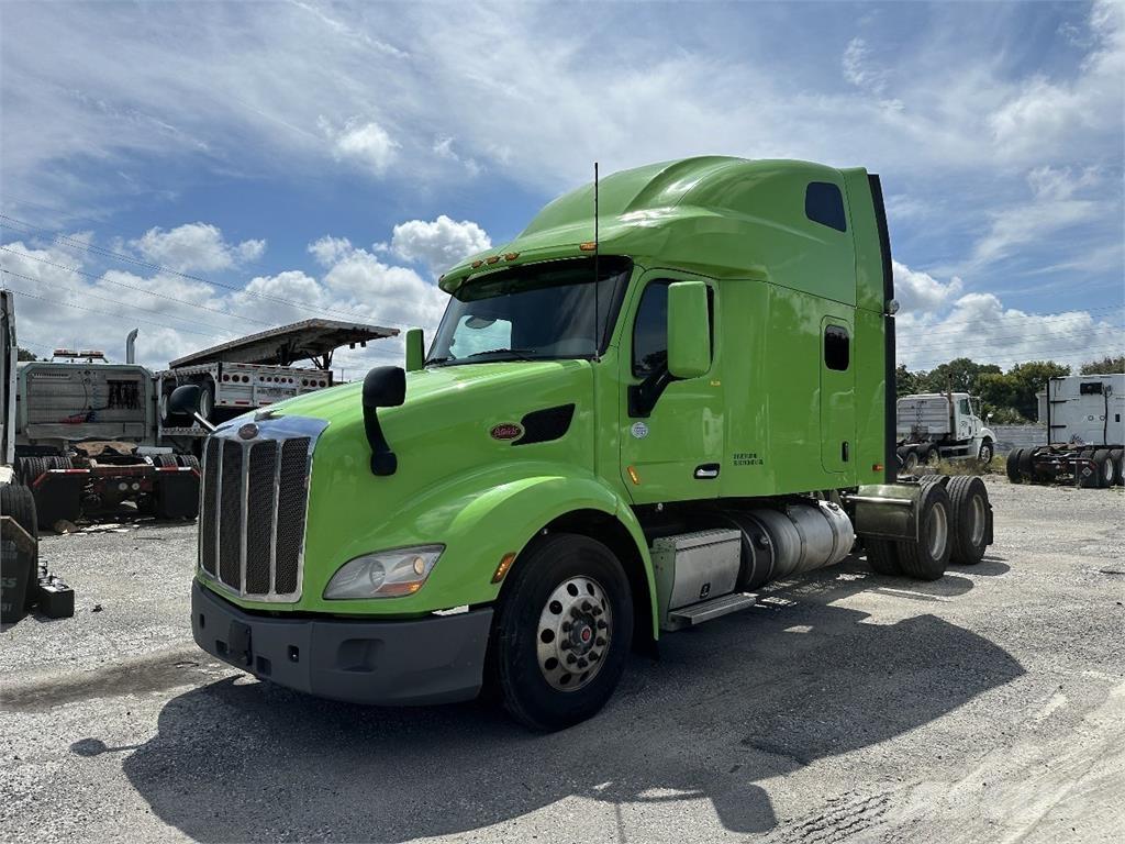 Peterbilt 579 Vilcēji