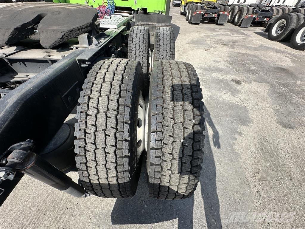 Peterbilt 579 Vilcēji