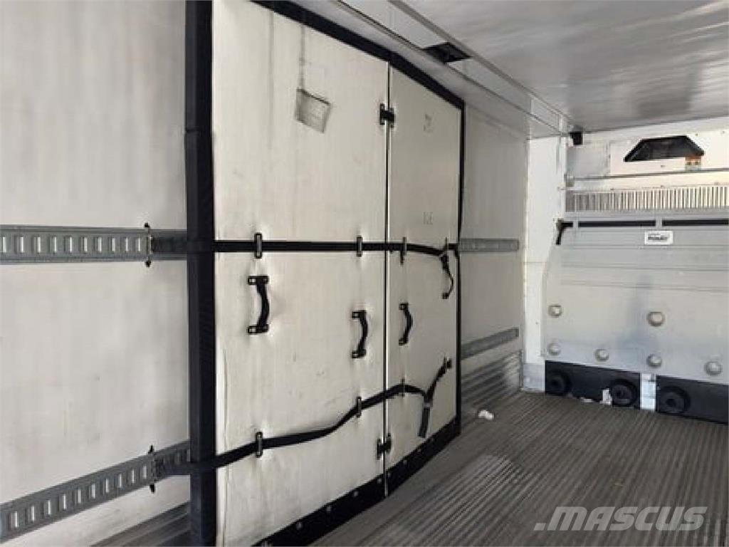 Utility 3000R Piekabes ar temperatūras kontroli