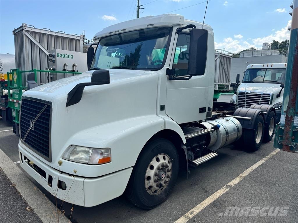 Volvo VNM64T200 Vilcēji