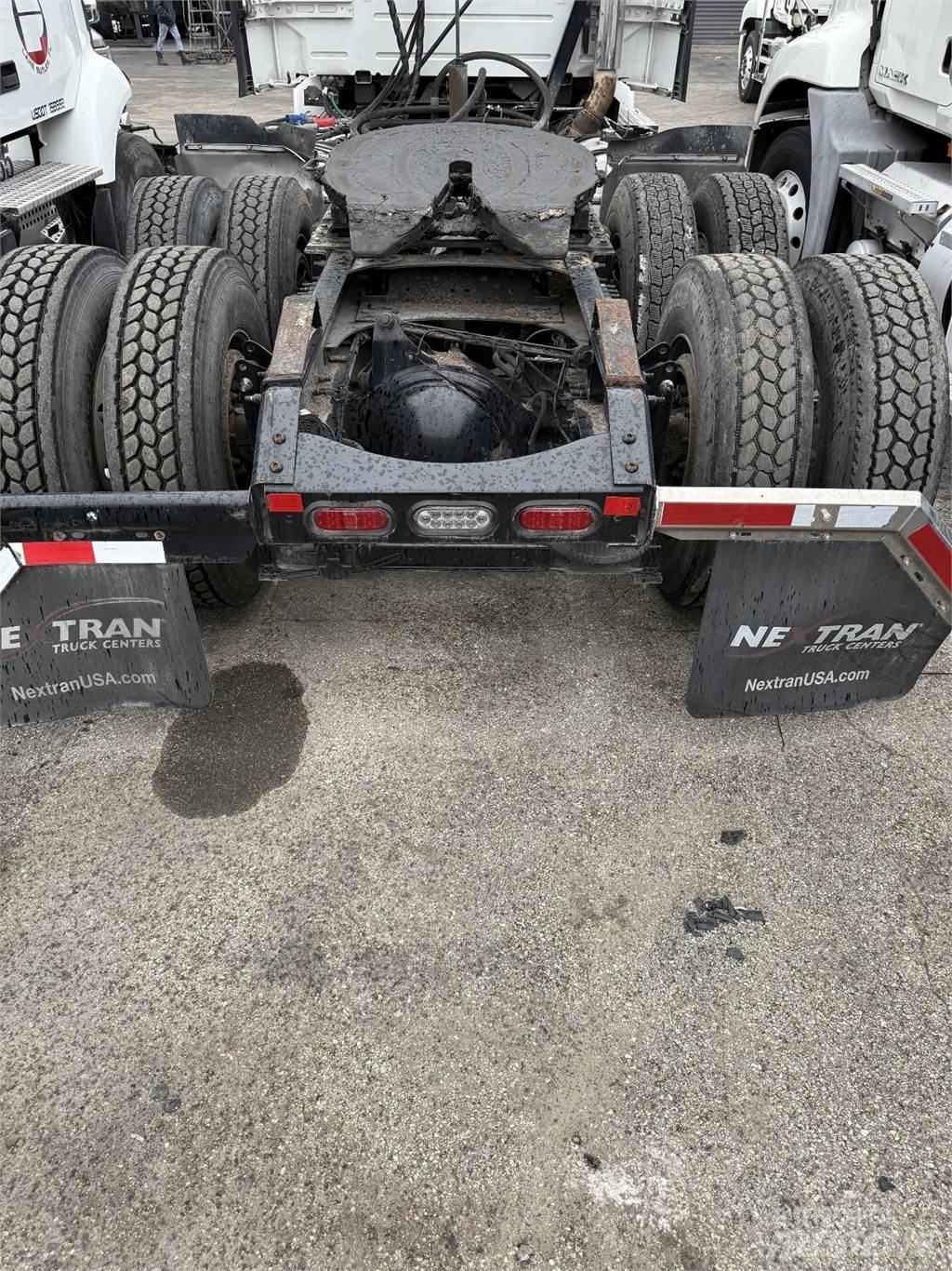 Volvo VNR64T300 Vilcēji