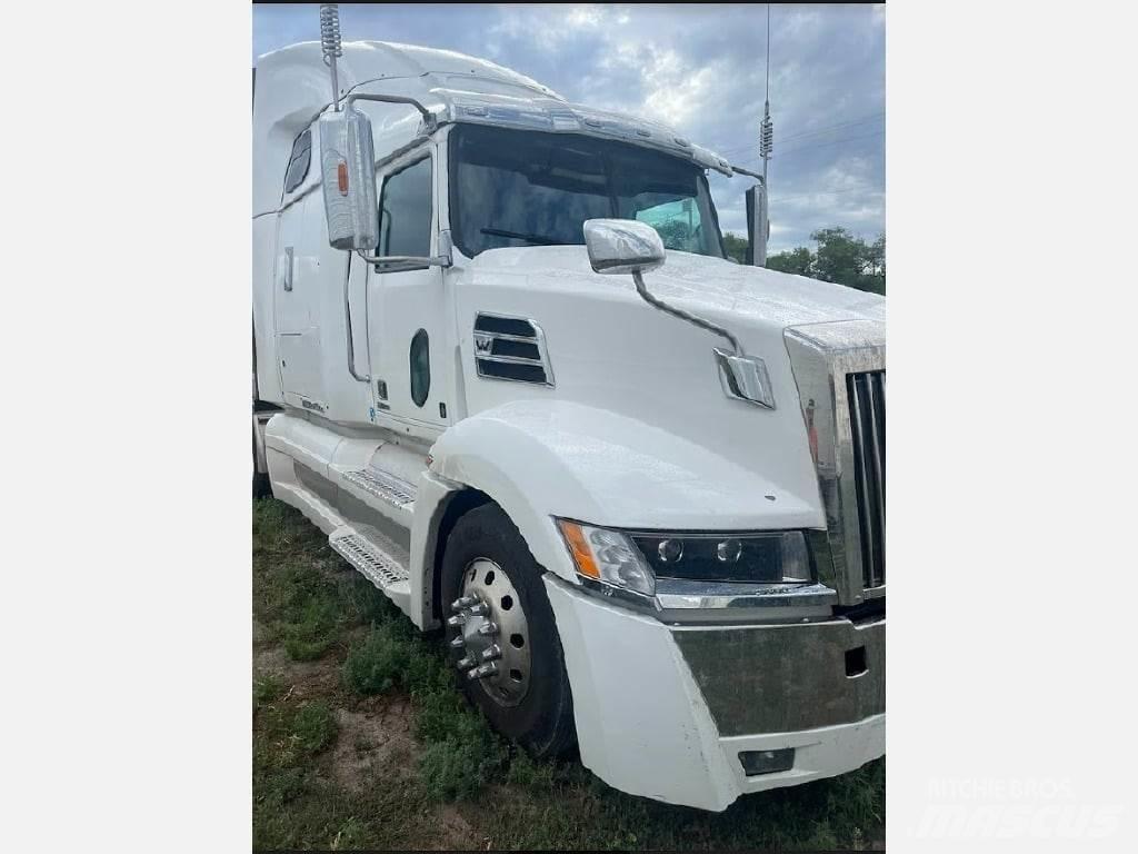 Western Star 5700XE Vilcēji