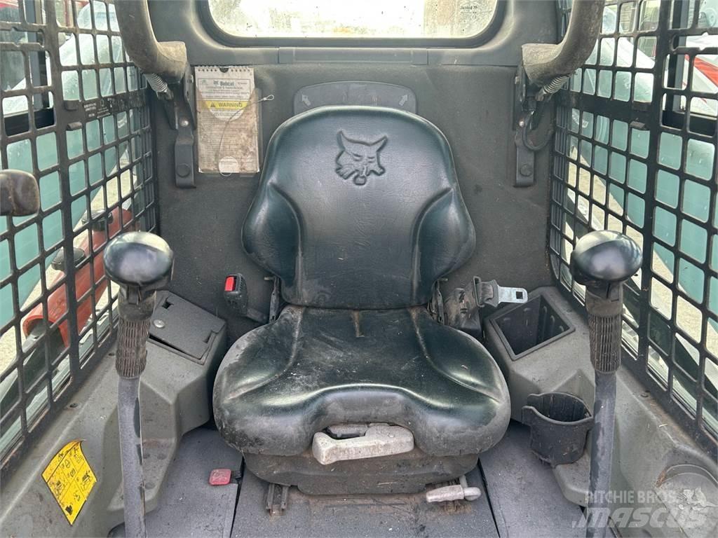 Bobcat S530 Lietoti riteņu kompaktiekrāvēji