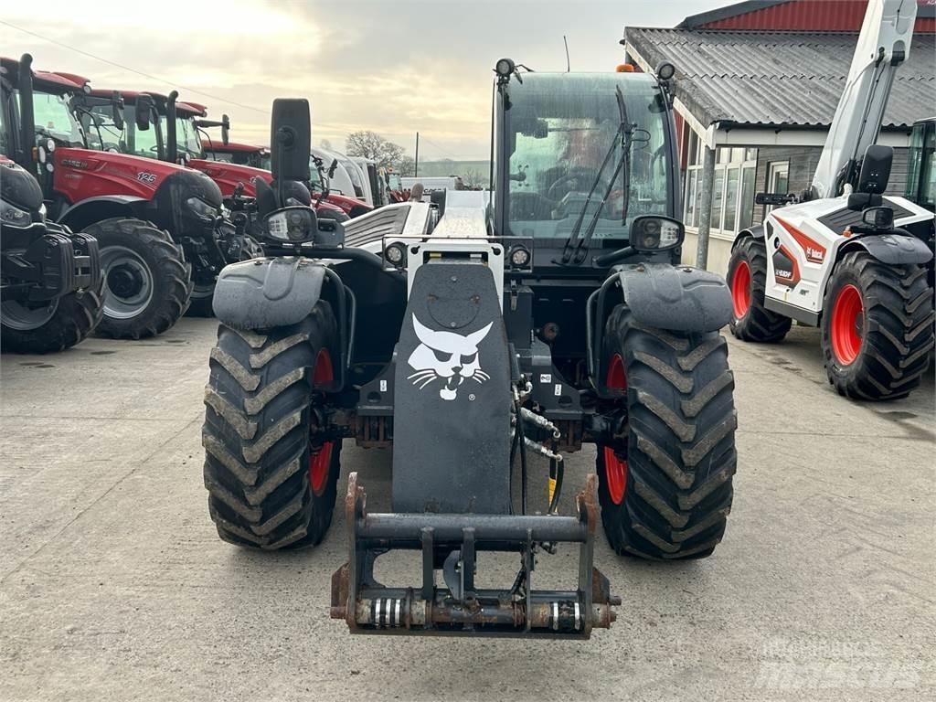 Bobcat TL30.70 Teleskopiskie manipulatori