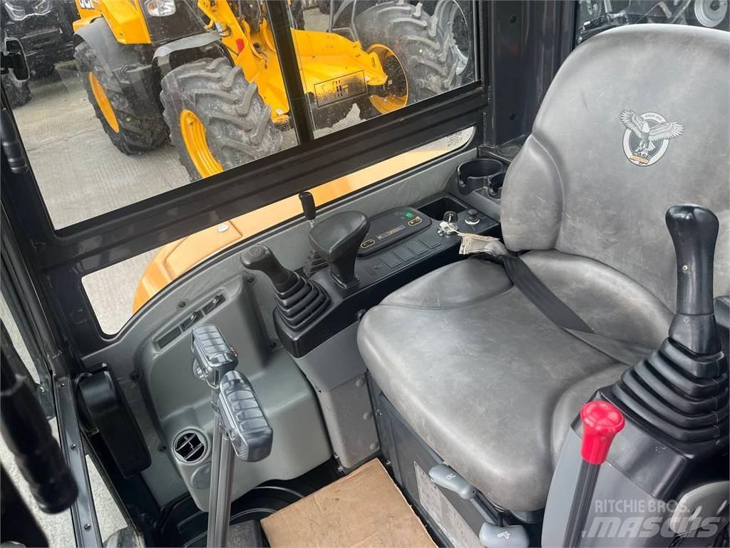 CASE CE CX30C Kāpurķēžu ekskavatori