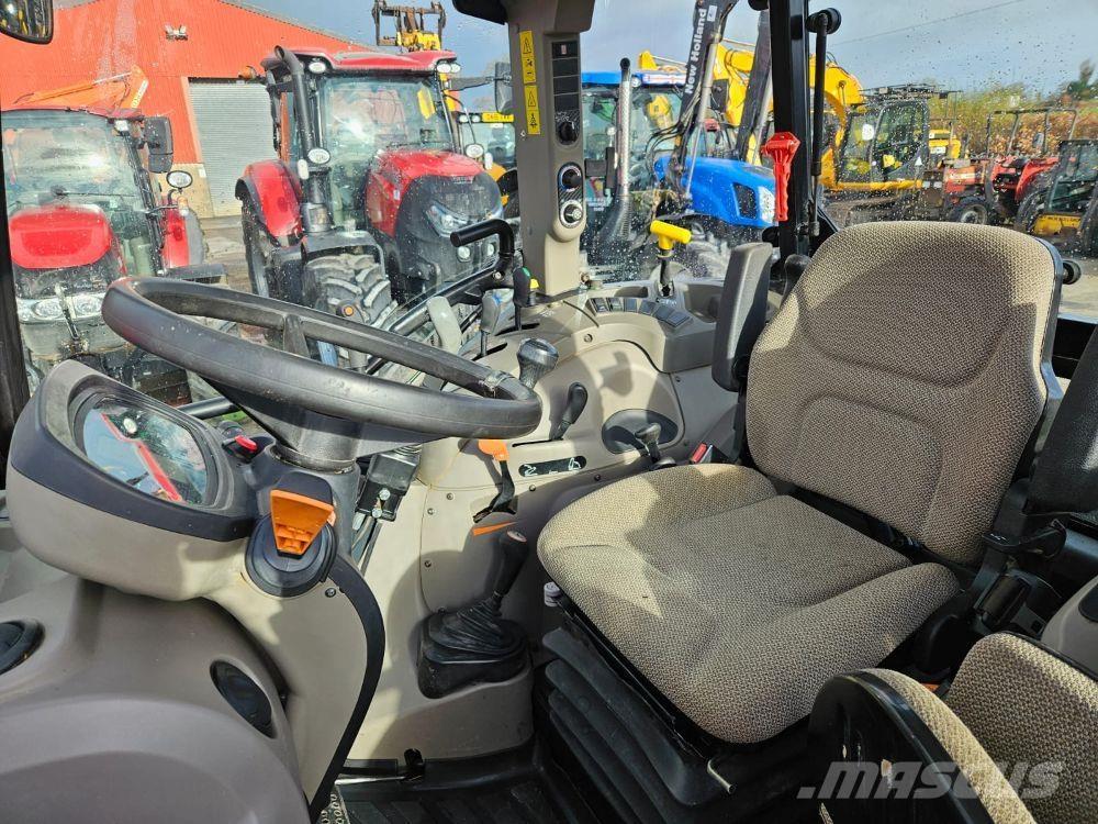 Case IH Farmall 115 c Traktori