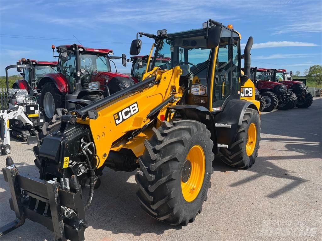 JCB TM320S Teleskopiskie manipulatori