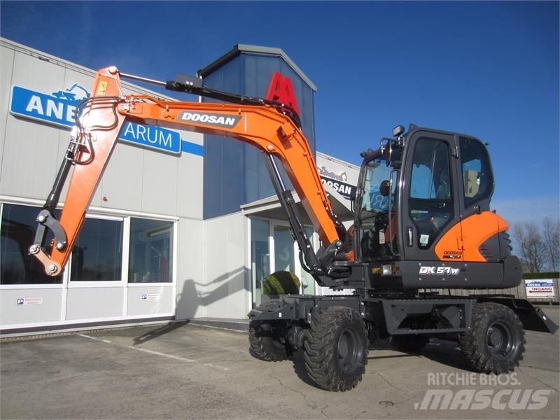 Develon DX57W-7 Mini ekskavatori < 7 t