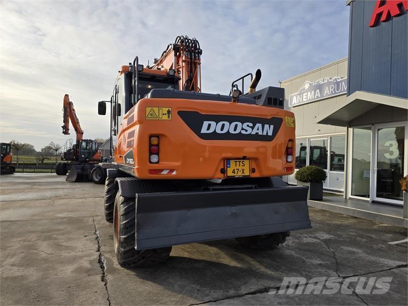 Doosan DX160W-5 Ekskavatori uz riteņiem
