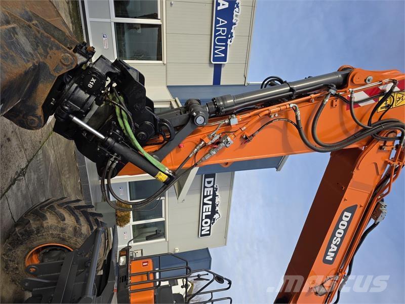 Doosan DX160W-5 Ekskavatori uz riteņiem