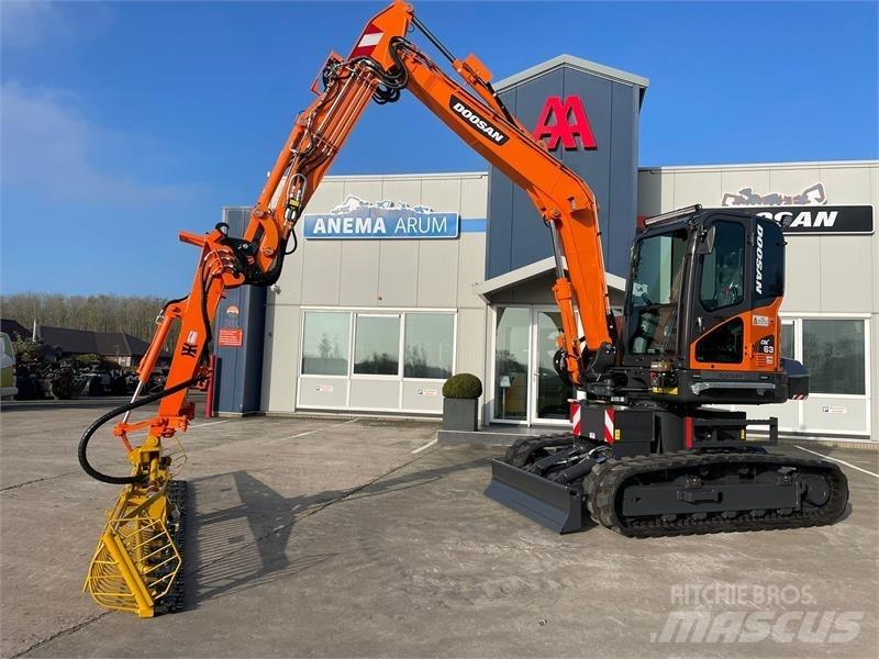 Doosan DX63-3 Vidēja lieluma ekskavatori 7 t - 12 t