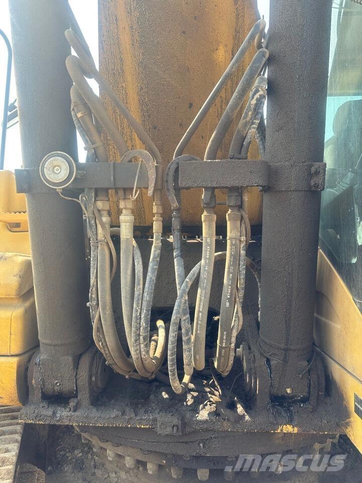 CAT 336D Kāpurķēžu ekskavatori