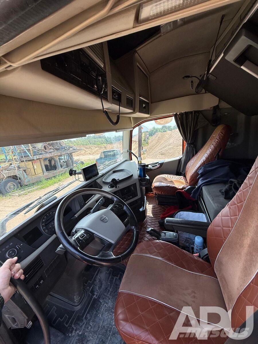 Volvo FH500 Pašizgāzējs