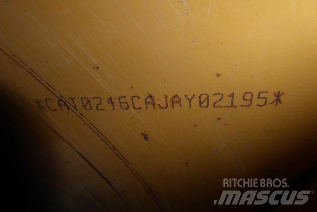CAT 246C Lietoti riteņu kompaktiekrāvēji