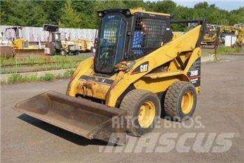 CAT 268B Lietoti riteņu kompaktiekrāvēji