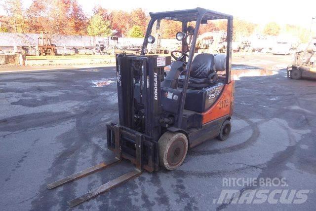 Doosan GC25P-5 Autokrāvēji - citi