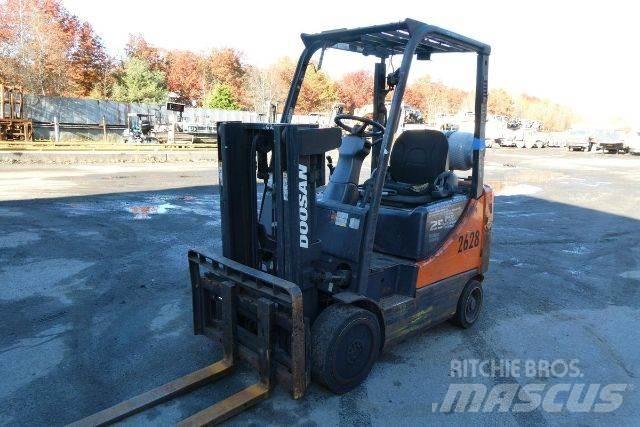 Doosan GC25P-5 Autokrāvēji - citi