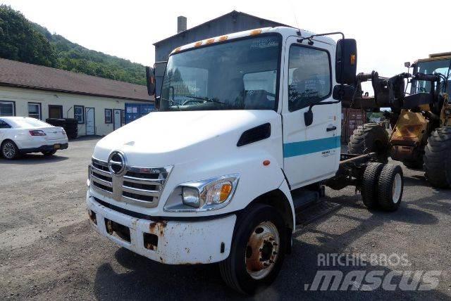 Hino NB165 Šasija ar kabīni