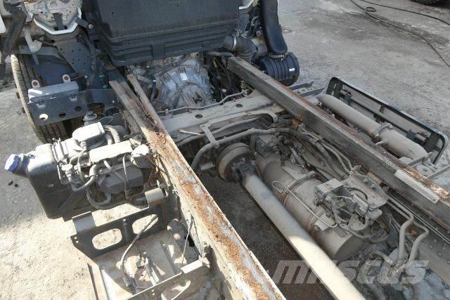 Isuzu NPR HD Šasija ar kabīni