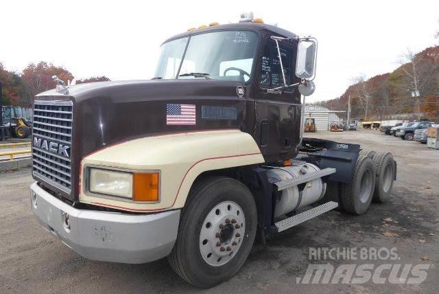 Mack CH613 Šasija ar kabīni