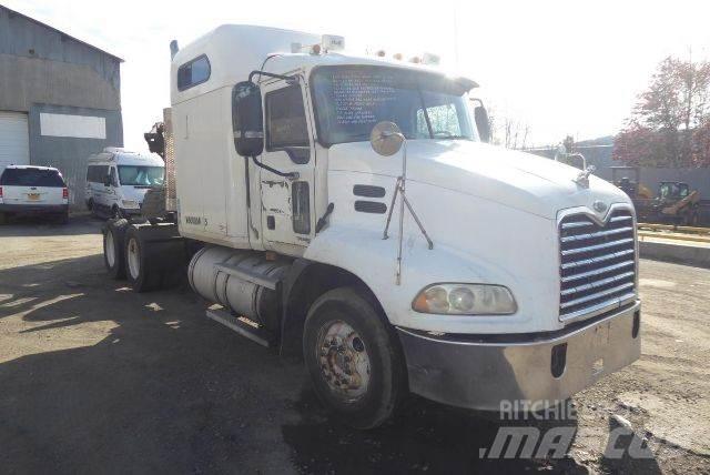 Mack CXN613 Vilcēji