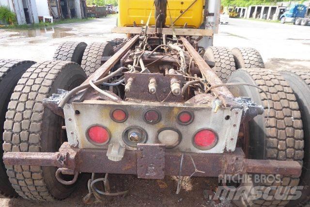 Mack RD688S Šasija ar kabīni