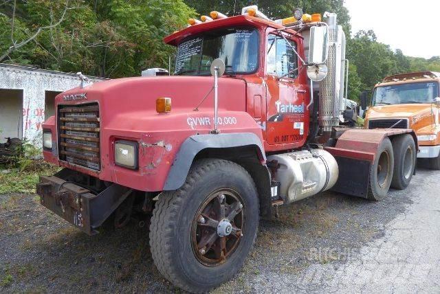 Mack RD688SX Šasija ar kabīni