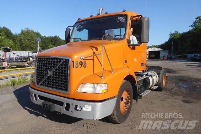 Volvo VNM42T Šasija ar kabīni
