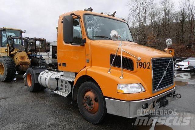 Volvo VNM42T Šasija ar kabīni