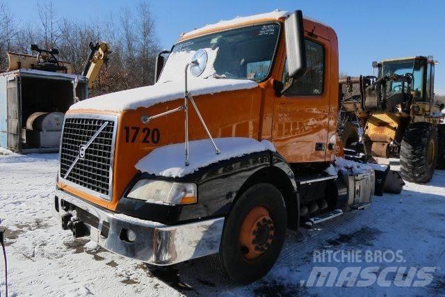 Volvo VNM42T Šasija ar kabīni