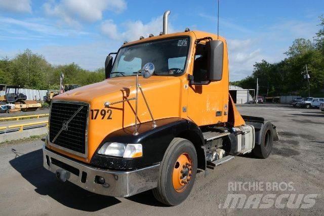 Volvo VNM42T Šasija ar kabīni