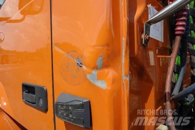 Volvo VNM42T Šasija ar kabīni