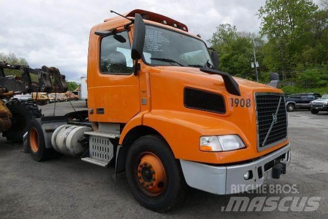Volvo VNM42T Šasija ar kabīni