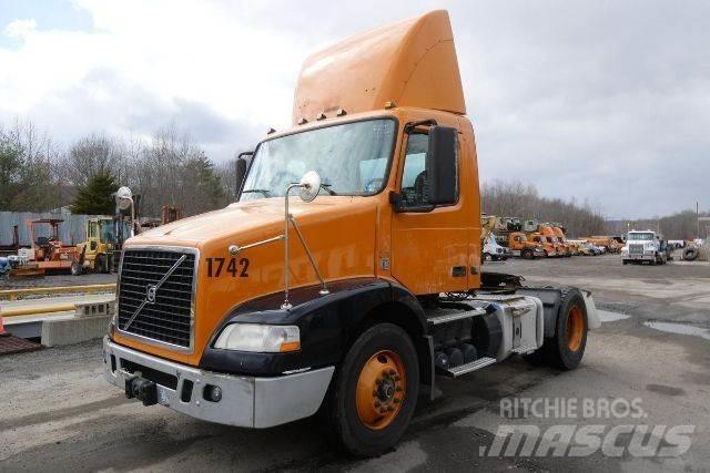 Volvo VNM42T Šasija ar kabīni