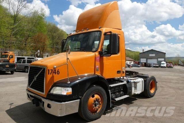 Volvo VNM42T Šasija ar kabīni