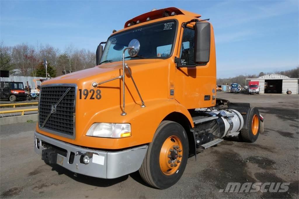 Volvo VNM42T Šasija ar kabīni
