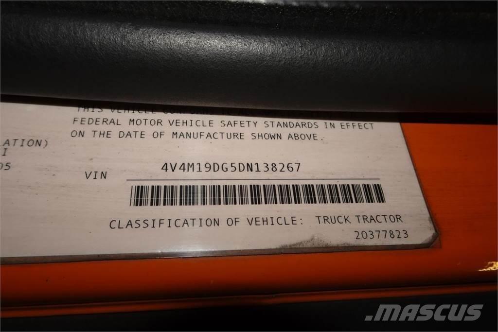 Volvo VNM42T Šasija ar kabīni