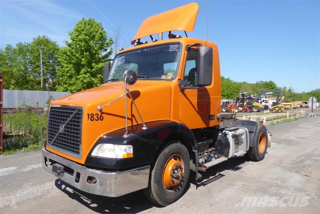 Volvo VNM42T Šasija ar kabīni