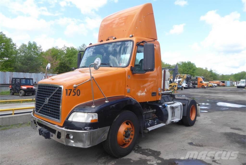 Volvo VNM42T Šasija ar kabīni