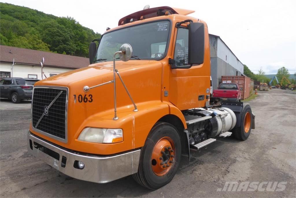 Volvo VNM42T Šasija ar kabīni