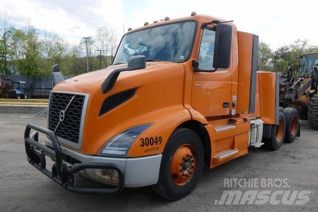 Volvo VNR64T300 Šasija ar kabīni