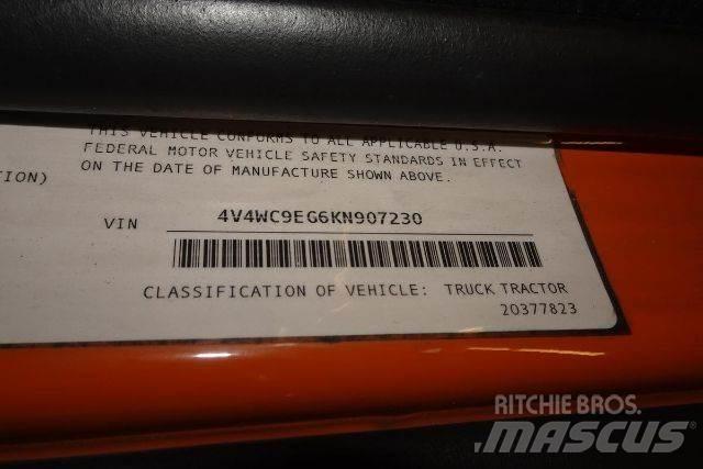 Volvo VNR64T300 Šasija ar kabīni