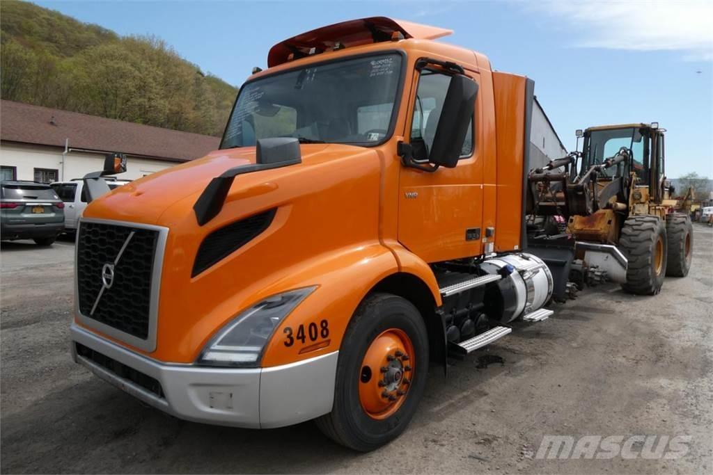 Volvo VNR64T300 Šasija ar kabīni