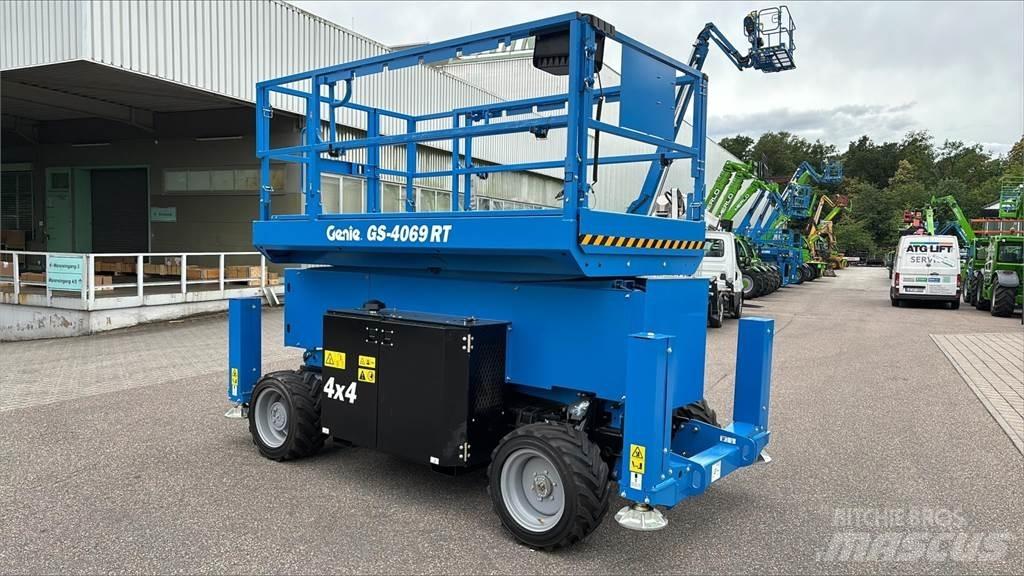 Genie GS-4069 RT Šķerveida pacēlāji