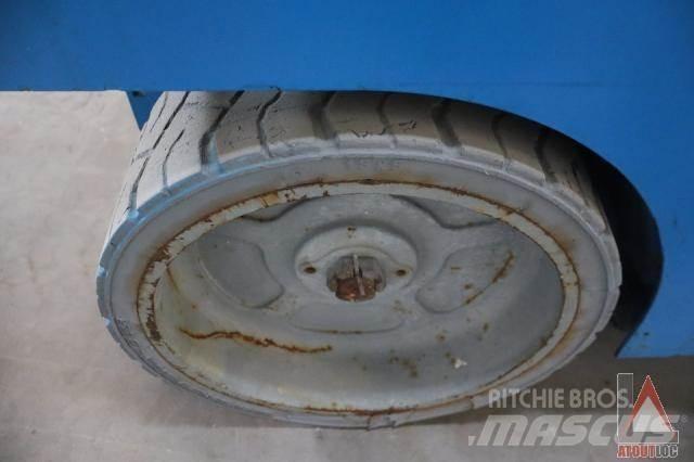 Genie GS-2046 Strēles pacēlāji