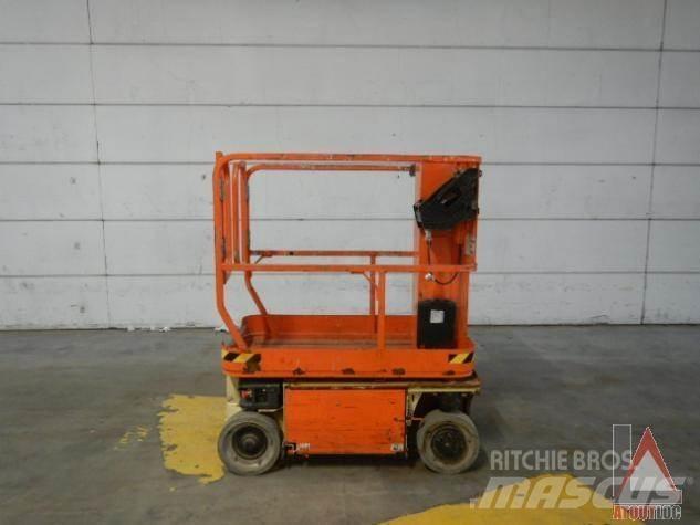 JLG 1230ES Strēles pacēlāji