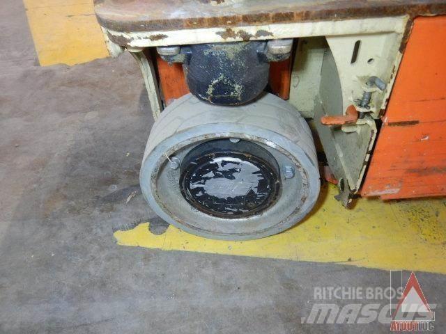 JLG 1230ES Strēles pacēlāji