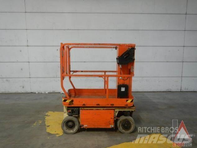JLG 1230ES Strēles pacēlāji