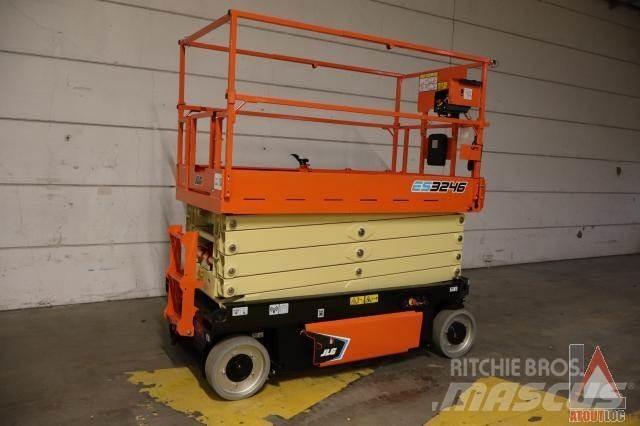 JLG 3246ES Strēles pacēlāji